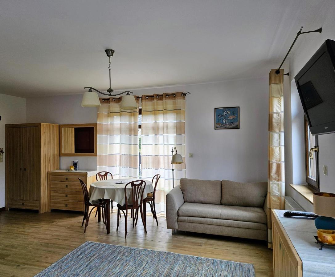 אוסטקה Apartamenty Z Klimatem מראה חיצוני תמונה